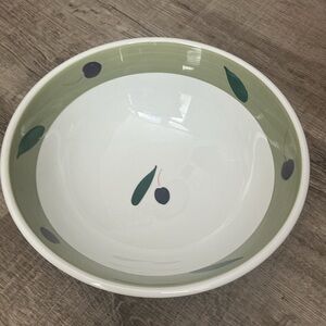 Maxam Italian Hand-Painted Olive and Leaf Pattern Round Serving Bowl 10.5 Inch